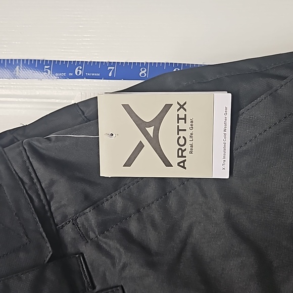 Women's Insulated Snow Pants - Picture 2 of 8